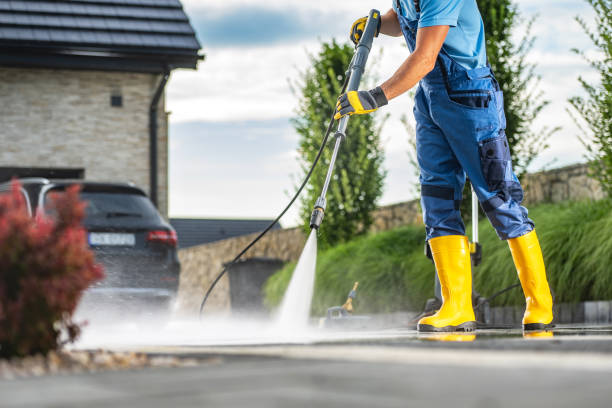 Best Driveway Pressure Washing  in Sikeston, MO